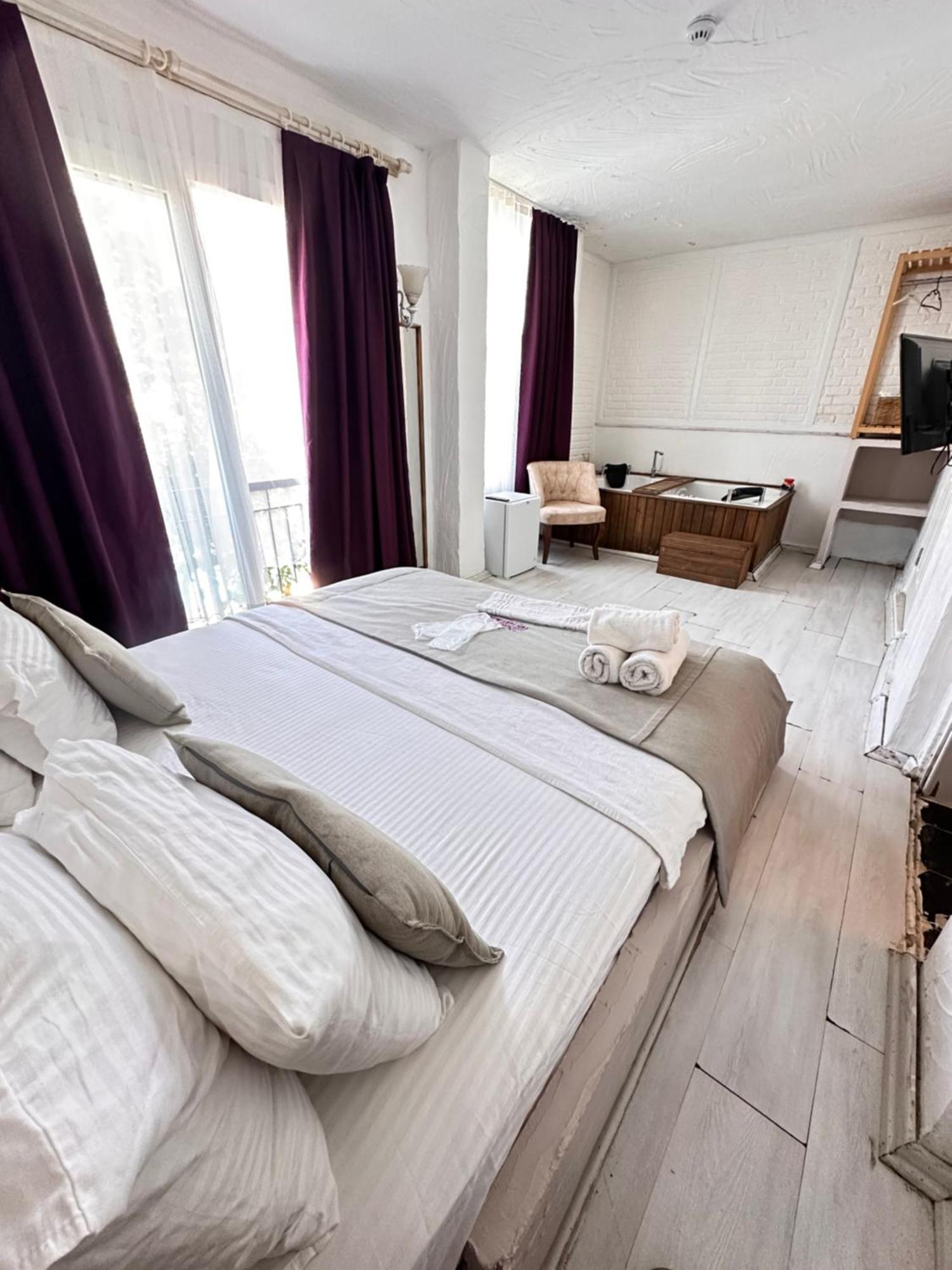 Hotel Tek Han Alaçatı Esterno foto
